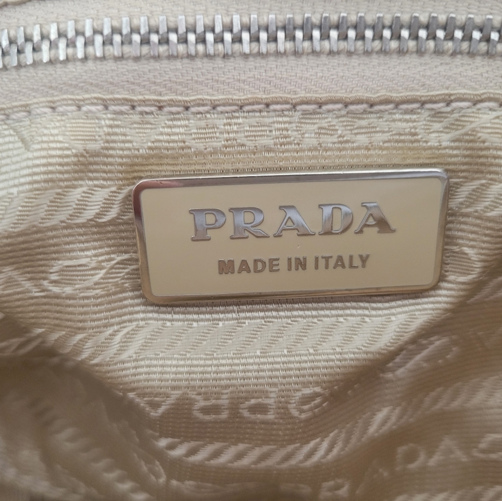 SALE💯Authentic Prada - Picture 10 of 10